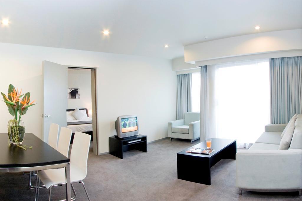 เควสท์ พอนซันบาย เซอร์วิส อพาร์ตเมนท์ Aparthotel โอ๊คแลนด์ ภายนอก รูปภาพ