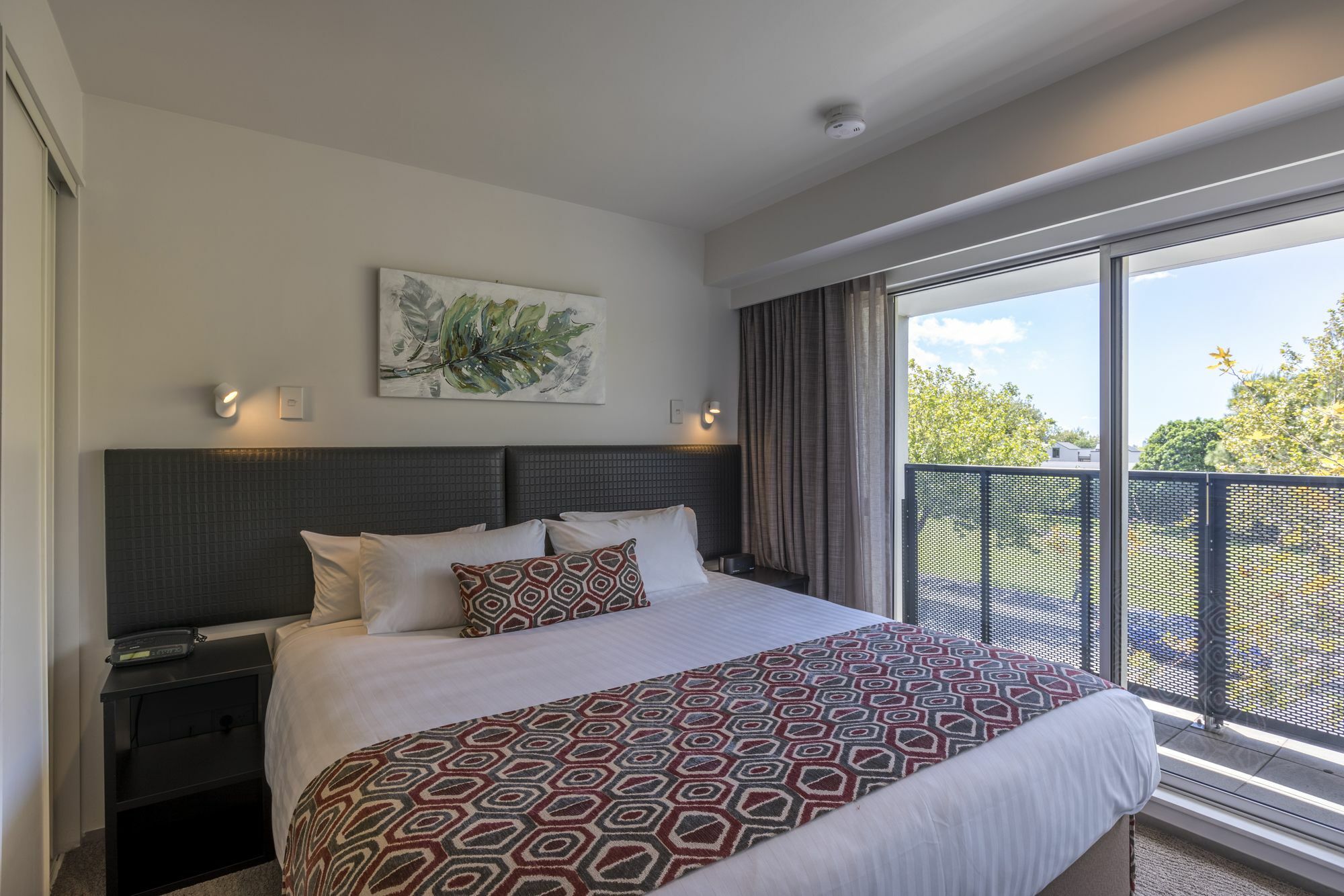 เควสท์ พอนซันบาย เซอร์วิส อพาร์ตเมนท์ Aparthotel โอ๊คแลนด์ ภายนอก รูปภาพ